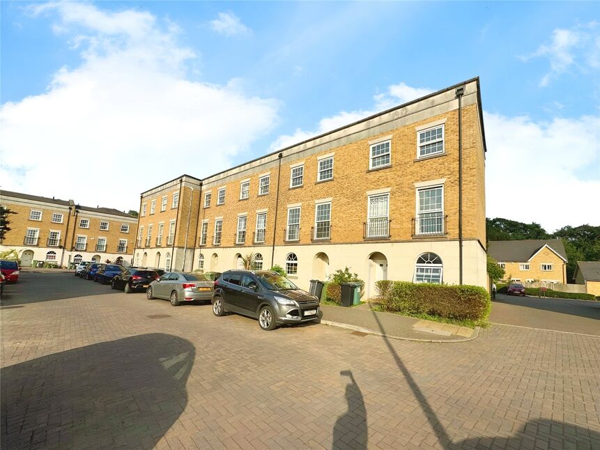 Main image of 3 bedroom Mid Terrace House to rent, Tarragon Road, Maidstone, Kent, ME16