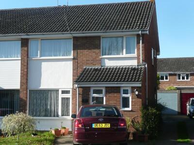 Alkham Road, 3 bedroom Semi Detached House to rent, &pound;1,850 pcm