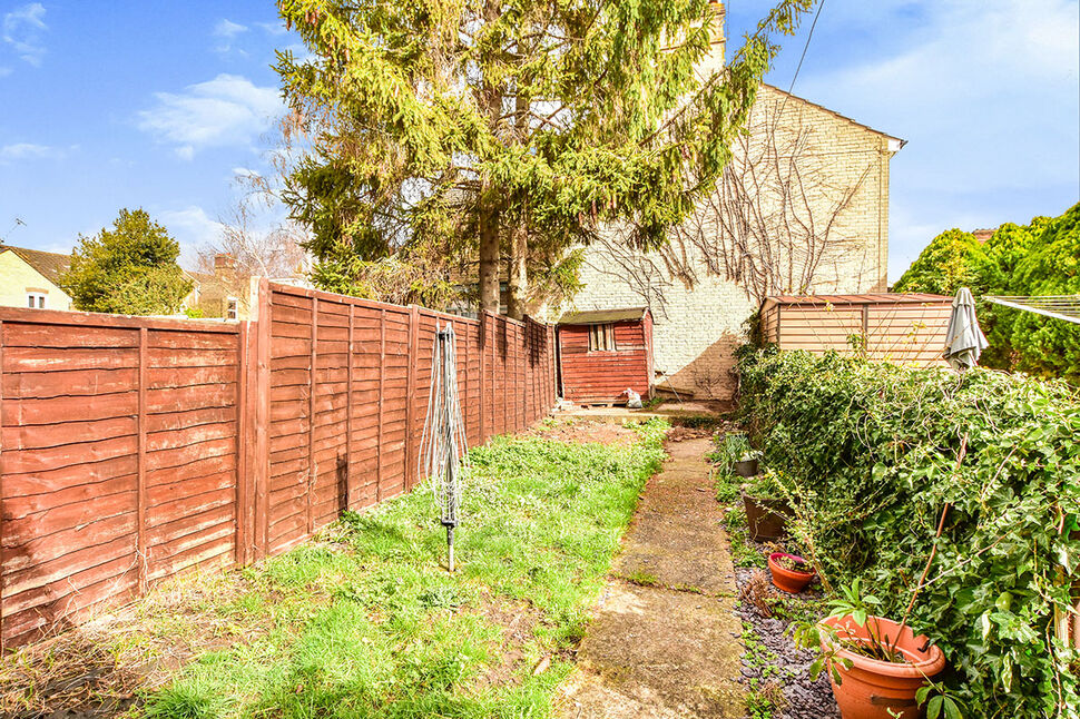 3 bedroom Mid Terrace House to rent, Allen Street, Maidstone, ME14 £