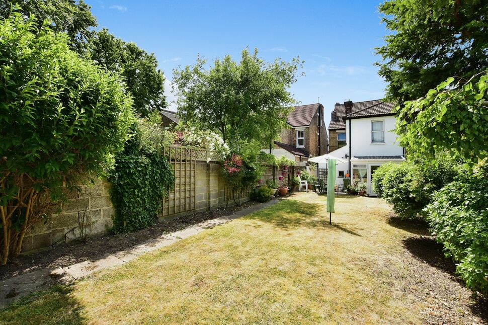 Main image of 5 bedroom Semi Detached House for sale, Hayle Road, Maidstone, Kent, ME15