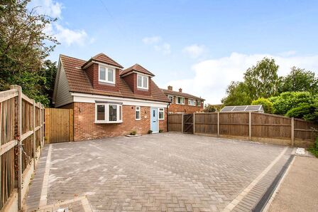 3 bedroom Detached House to rent