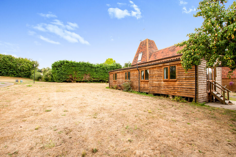 Main image of 1 bedroom Detached Bungalow to rent, Little Adelaide Farm, Lower Road, Maidstone, ME15