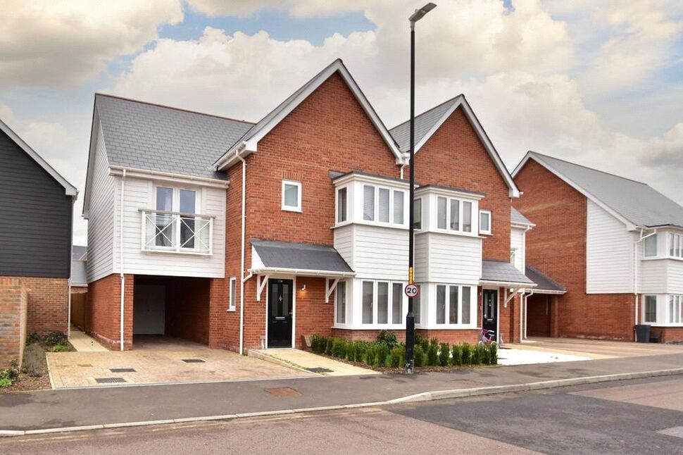 Main image of 4 bedroom Semi Detached House to rent, Manley Boulevard, Snodland, Kent, ME6