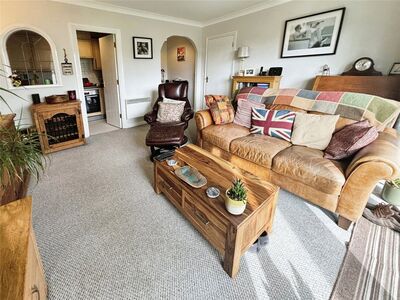 Tonbridge Road, 2 bedroom  Flat for sale, £220,000