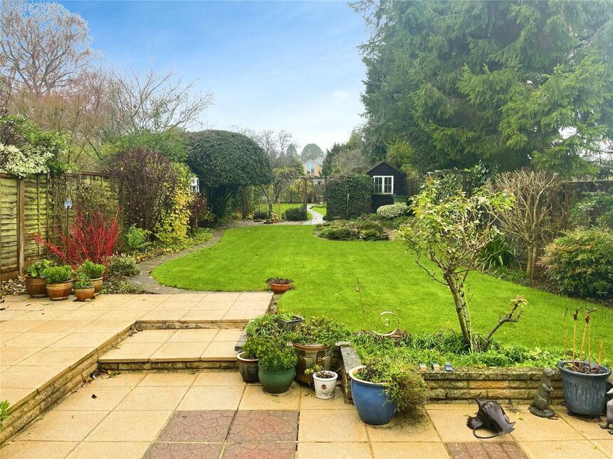 4 bedroom Detached House for sale, Marion Crescent, Maidstone, ME15 £