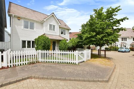 Booth Close, 4 bedroom Detached House for sale, £585,000