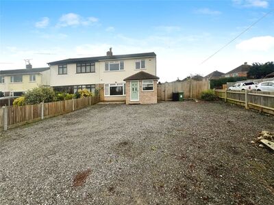 3 bedroom Semi Detached House to rent
