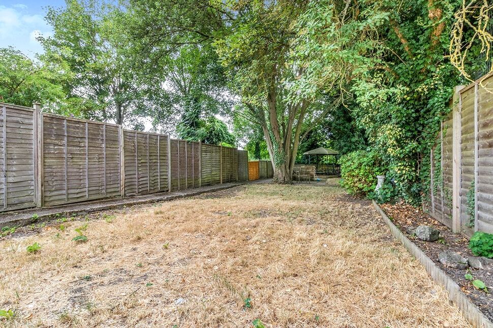 3 bedroom Semi Detached House for sale, Loose Road, Maidstone, ME15 £