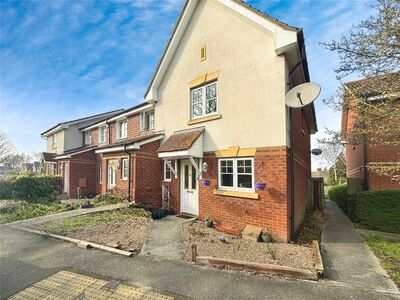 Stagshaw Close, 3 bedroom End Terrace House for sale, £320,000