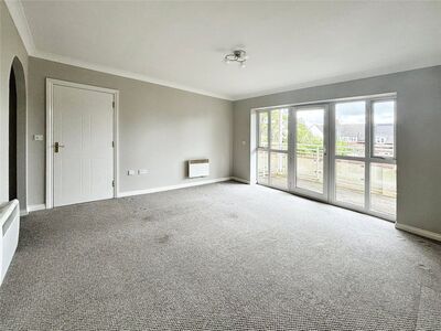 Tonbridge Road, 3 bedroom  Flat for sale, £220,000