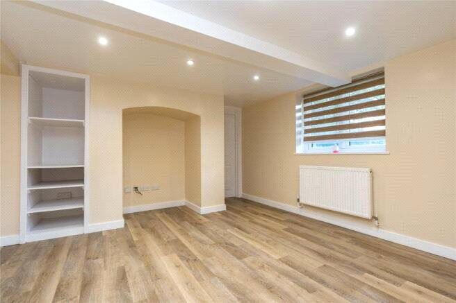 Main image of 1 bedroom Flat for sale, London Road, Maidstone, Kent, ME16