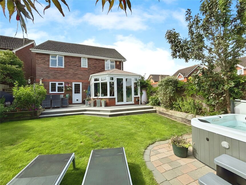 Main image of 4 bedroom Detached House for sale, Fairhurst Drive, East Farleigh, Kent, ME15