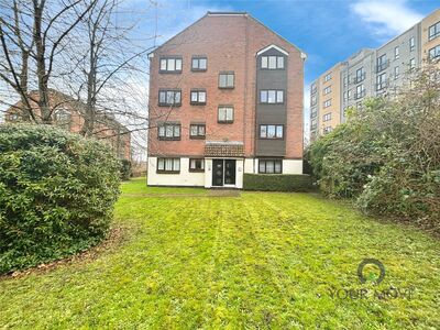 Springvale, 1 bedroom  Flat for sale, £70,000
