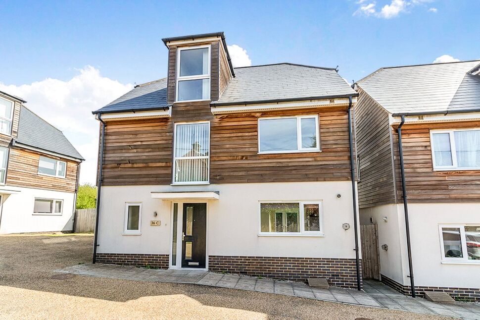 Main image of 4 bedroom Detached House to rent, Hollow Lane, Snodland, Kent, ME6