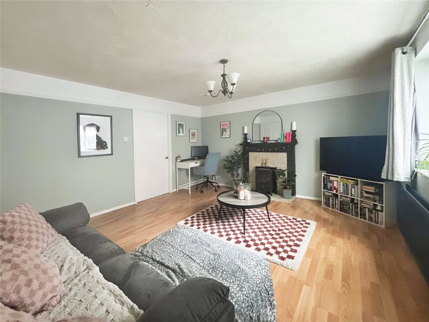 Main image of 2 bedroom  Flat for sale, Bodiam Court, Maidstone, Kent, ME16