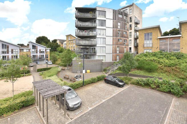 2 bedroom  Flat for sale