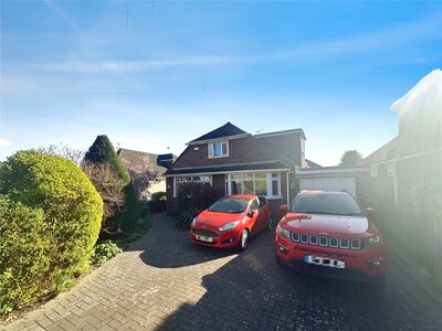 4 bedroom Detached House to rent