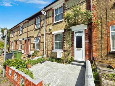 Bluett Street, 3 bedroom Mid Terrace House for sale, £315,000