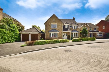 Cliveden Close, 5 bedroom Detached House for sale, £830,000