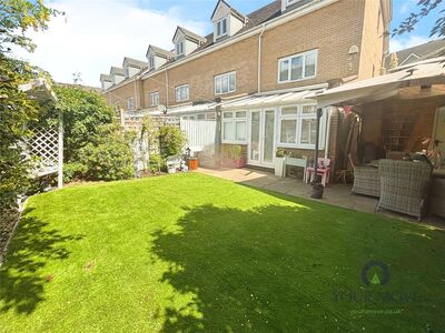 3 bedroom End Terrace House for sale