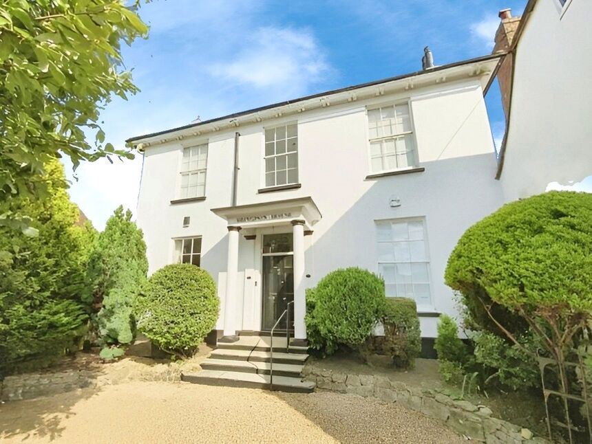 Main image of 2 bedroom Flat to rent, High Street, West Malling, Kent, ME19