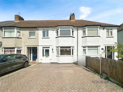 Birch Tree Way, 3 bedroom Mid Terrace House for sale, £325,000