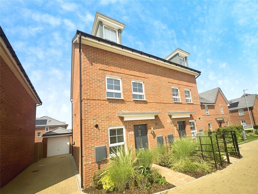 Main image of 3 bedroom Semi Detached House to rent, Hawking Close, Aylesford, Kent, ME20