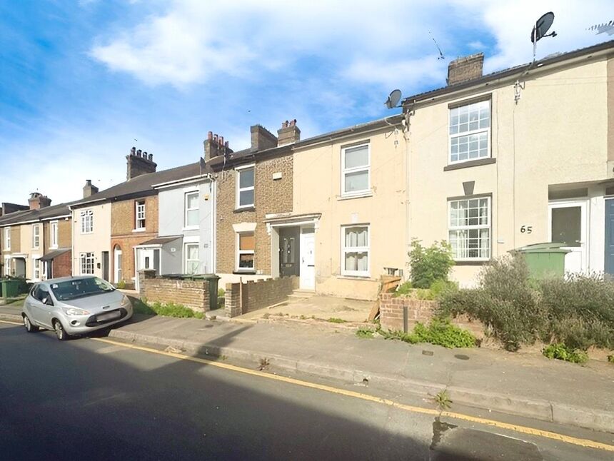 Main image of 3 bedroom Mid Terrace House to rent, Melville Road, Maidstone, Kent, ME15