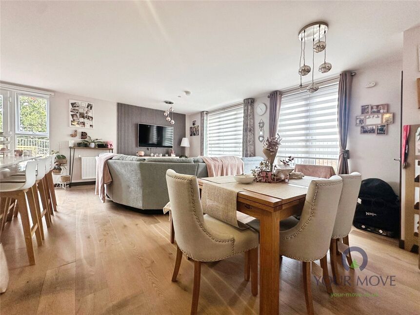 3 bedroom  Flat for sale
