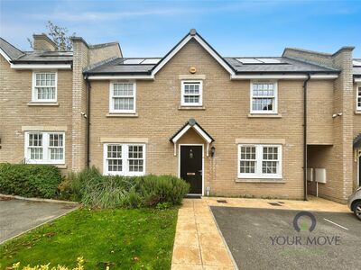 3 bedroom Mid Terrace House for sale