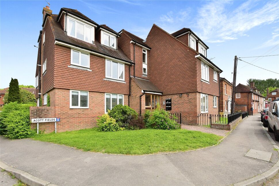 Main image of 1 bedroom  Flat for sale, Acott Fields, Yalding, Kent, ME18