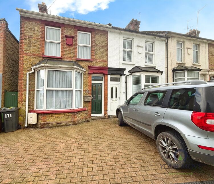 Main image of 3 bedroom End Terrace House for sale, Tonbridge Road, Maidstone, Kent, ME16