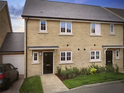3 bedroom Semi Detached House to rent
