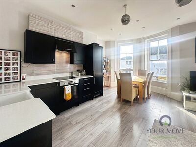 1 bedroom  Flat for sale