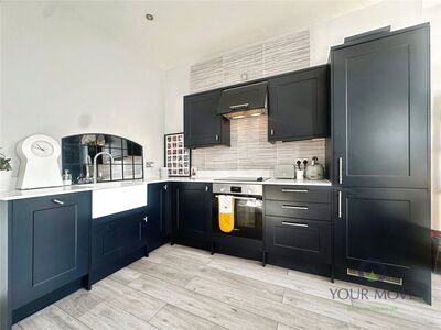 1 bedroom Flat for sale