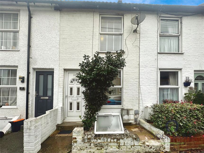 2 bedroom Mid Terrace House for sale