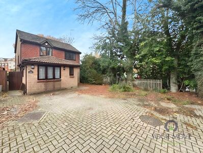 The Quern, 4 bedroom Detached House to rent, £1,750 pcm