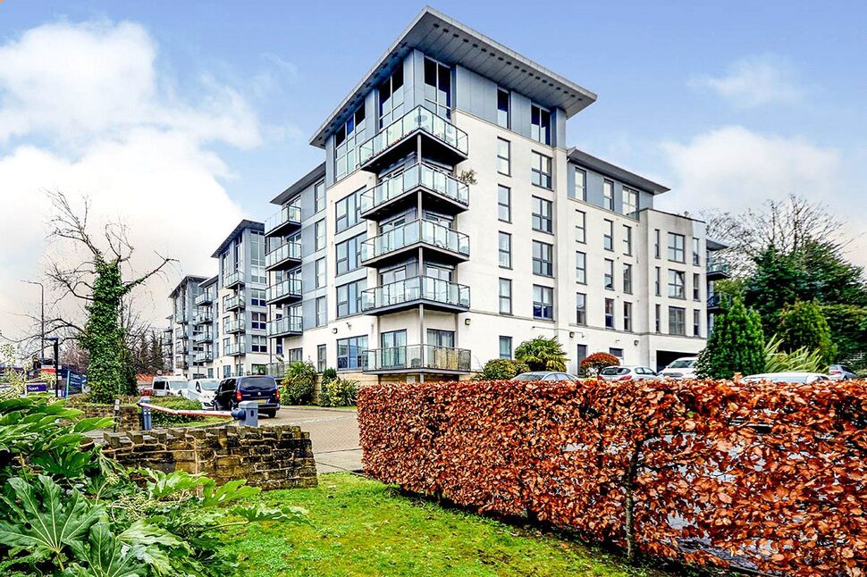 Main image of 1 bedroom Flat for sale, McKenzie Court, Maidstone, Kent, ME14