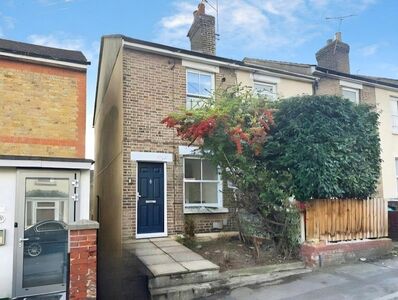 2 bedroom End Terrace House to rent