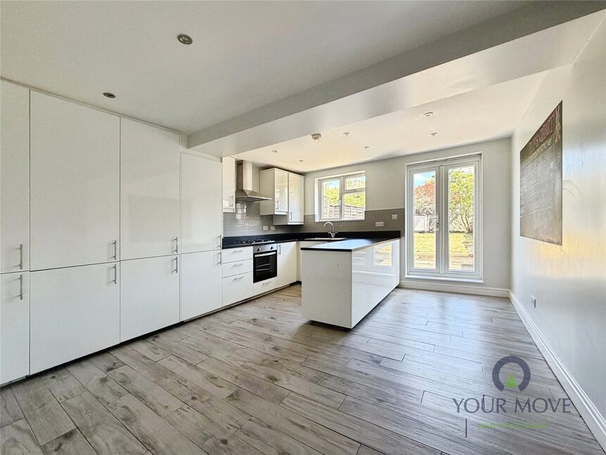 3 bedroom End Terrace House for sale