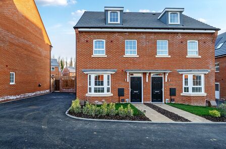 3 bedroom Semi Detached House to rent