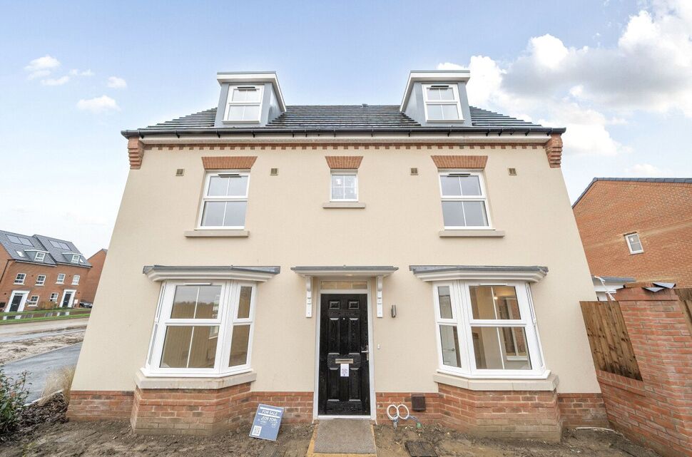 Main image of 4 bedroom Detached House to rent, Laubella Road, Aylesford, Kent, ME20