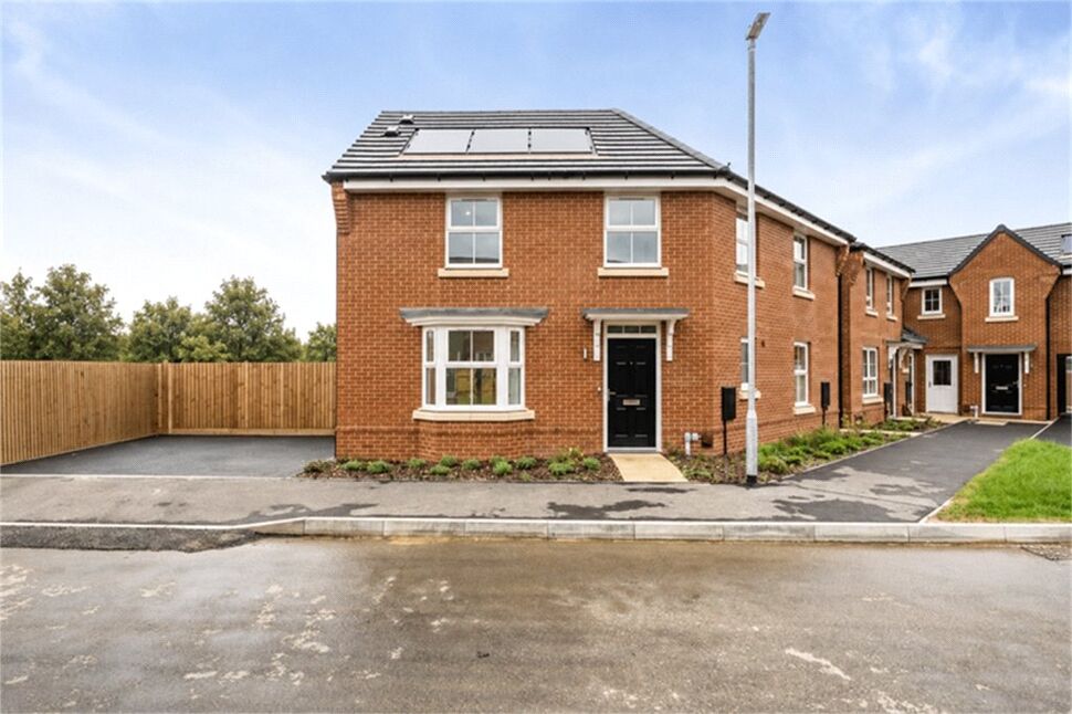 Main image of 4 bedroom Detached House to rent, Talisker Road, Aylesford, Kent, ME20