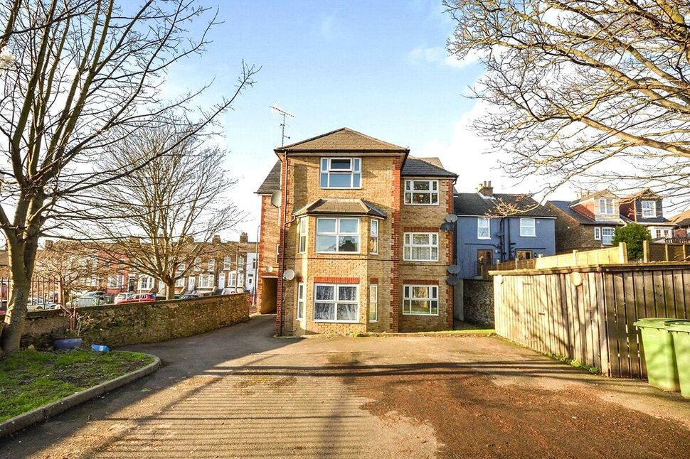 Main image of 2 bedroom Flat for sale, Boxley Road, Maidstone, Kent, ME14