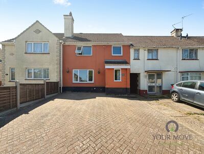 3 bedroom Mid Terrace House for sale