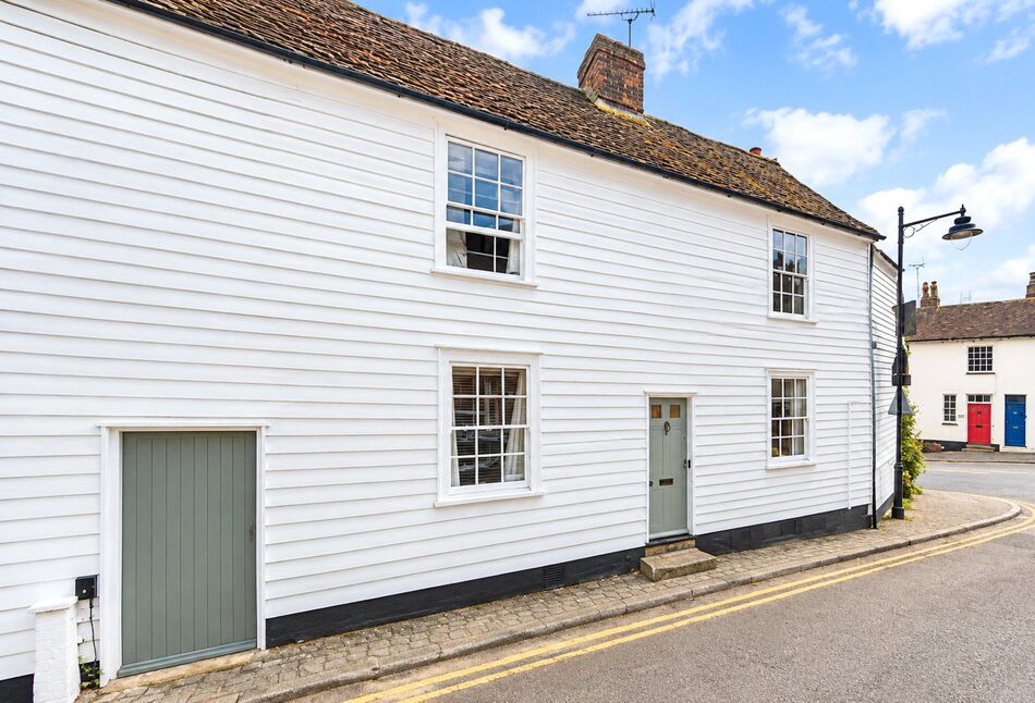 Main image of 2 bedroom Mid Terrace House to rent, Waterloo Road, Cranbrook, Kent, TN17