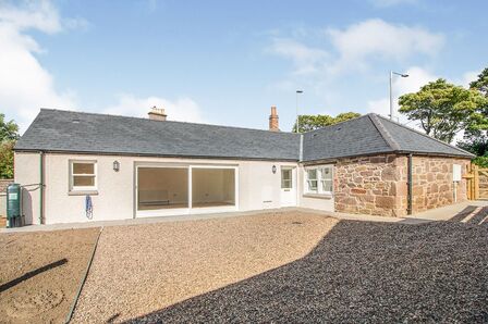 2 bedroom Semi Detached Bungalow to rent