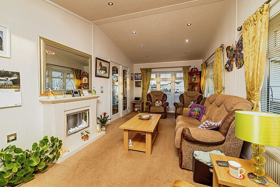 2 bedroom Detached Property for sale, Basin View Crescent, Montrose