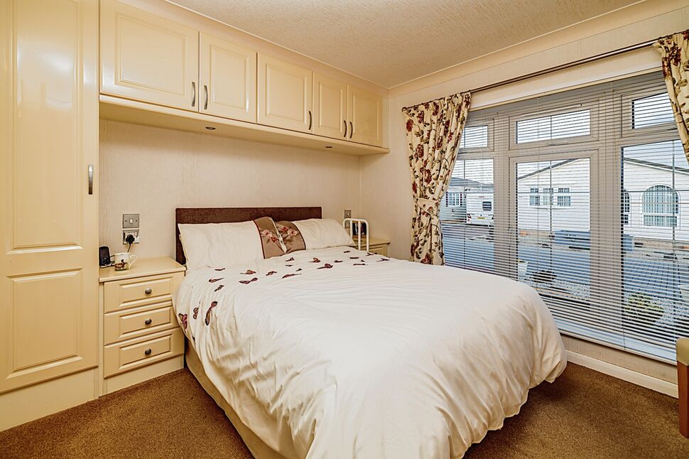 2 bedroom Detached Property for sale, Basin View Crescent, Montrose