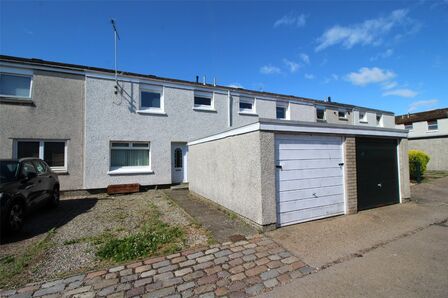 3 bedroom Mid Terrace House for sale